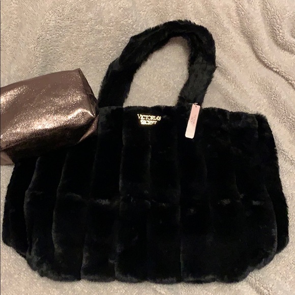 Victoria Secret Tote - Picture 1 of 3
